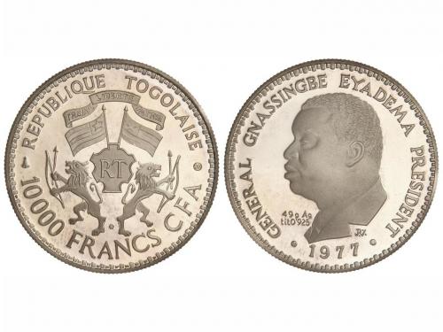 TOGO. 10.000 Francos. 1977. 49,53 grs. AR. X aniversario Gen