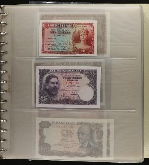 BILLETES ESPAÑOLES. Lote 68 billetes. Pequeña colección de b