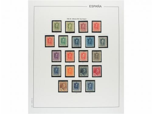 LOTES y COLECCIONES. ESPAÑA. Colección de 1900-1955 en hojas