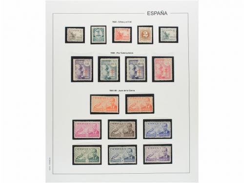 LOTES y COLECCIONES. ESPAÑA. Colección de 1900-1955 en hojas