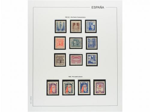LOTES y COLECCIONES. ESPAÑA. Colección de 1900-1955 en hojas