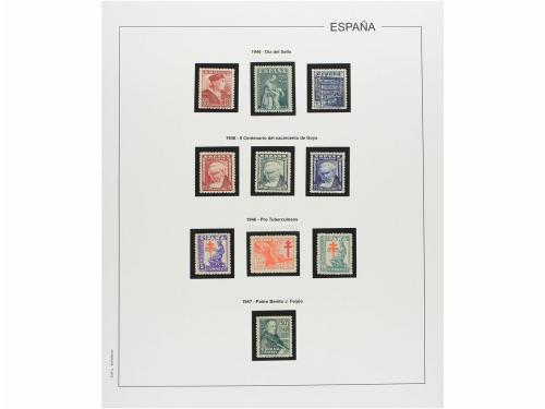 LOTES y COLECCIONES. ESPAÑA. Colección de 1900-1955 en hojas