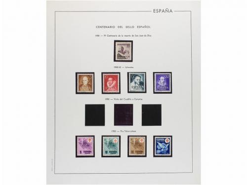 LOTES y COLECCIONES. ESPAÑA. Colección de 1900-1955 en hojas