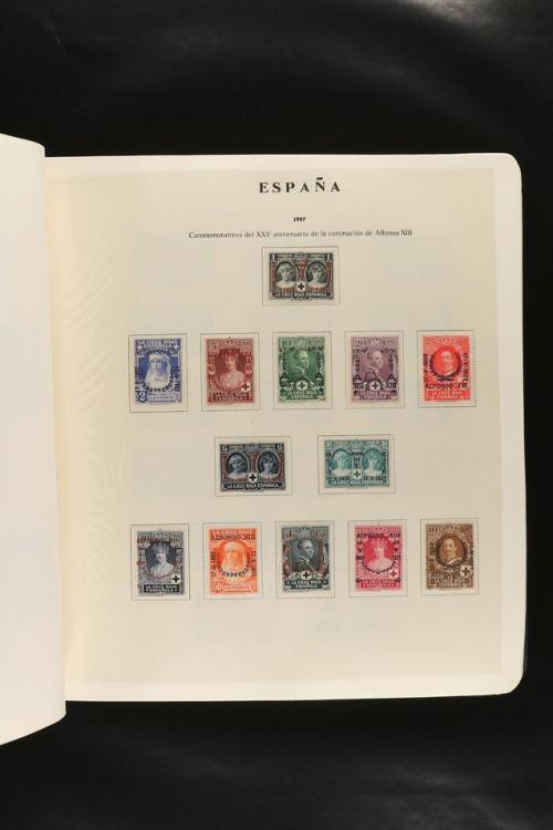 LOTES y COLECCIONES. COLECCIÓN de 1900 a 1960 en hojas de ál