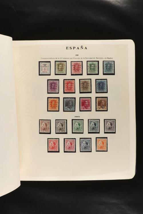 LOTES y COLECCIONES. COLECCIÓN de 1900 a 1960 en hojas de ál