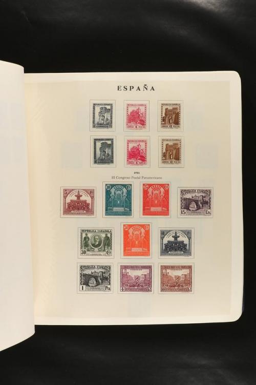 LOTES y COLECCIONES. COLECCIÓN de 1900 a 1960 en hojas de ál