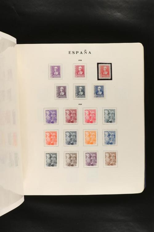 LOTES y COLECCIONES. COLECCIÓN de 1900 a 1960 en hojas de ál