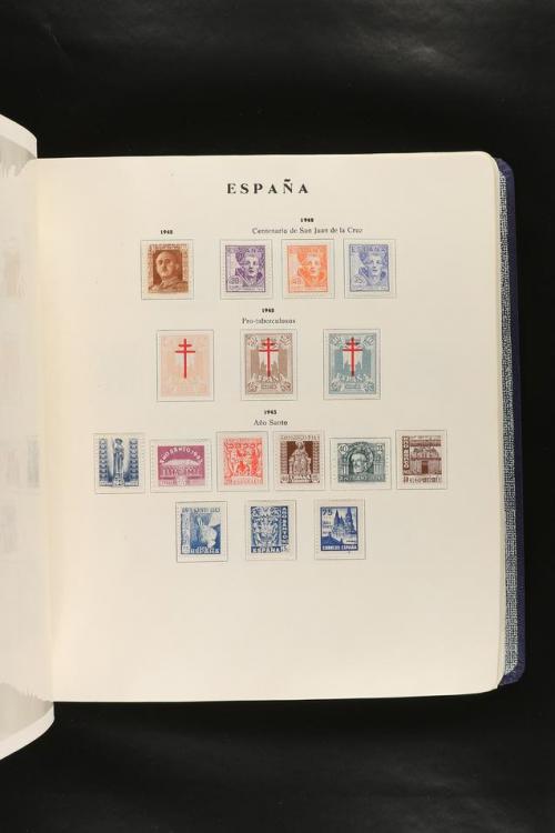 LOTES y COLECCIONES. COLECCIÓN de 1900 a 1960 en hojas de ál