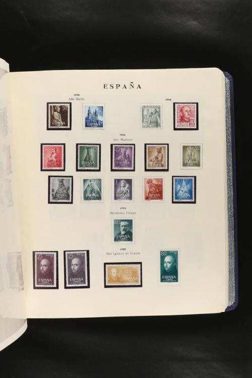 LOTES y COLECCIONES. COLECCIÓN de 1900 a 1960 en hojas de ál