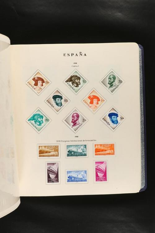 LOTES y COLECCIONES. COLECCIÓN de 1900 a 1960 en hojas de ál