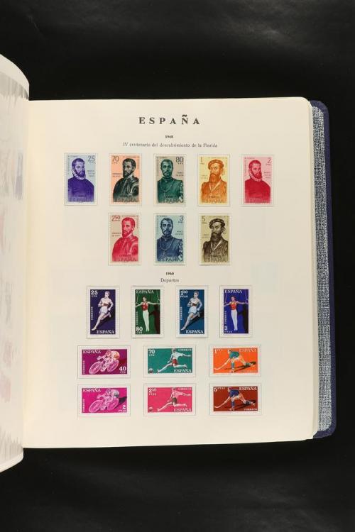 LOTES y COLECCIONES. COLECCIÓN de 1900 a 1960 en hojas de ál