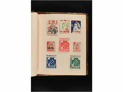 LOTES y COLECCIONES. GUERRA CIVIL. Colección en pequeño albu