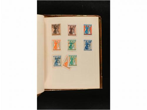 LOTES y COLECCIONES. GUERRA CIVIL. Colección en pequeño albu