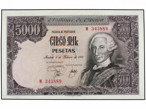 JUAN CARLOS I. Lote 2 billetes 5.000 Pesetas. 6 Febrero 1976
