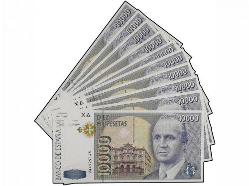 JUAN CARLOS I. Lote 10 billetes 10.000 Pesetas. 12 Octubre 1
