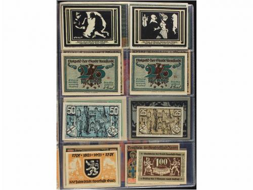 BILLETES EXTRANJEROS. Lote 36 billetes y 69 Notgelds. 1902 