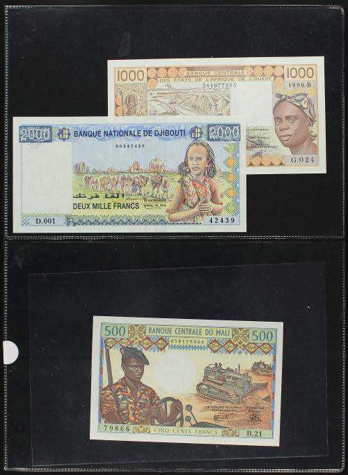BILLETES EXTRANJEROS. Lote 94 billetes. Siglo XX. BOTSWANA,