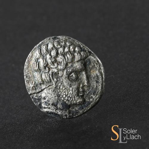 MONEDAS HISPÁNICAS. Denario. 120-20 a.C. SESARS (Zona de ARA