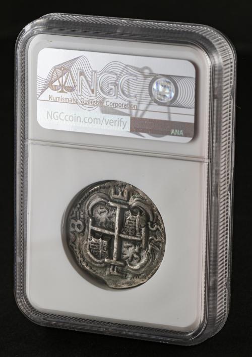 FELIPE V. 8 Reales. 1735. POTOSÍ. E. 27,68 grs. Tipo Real. G