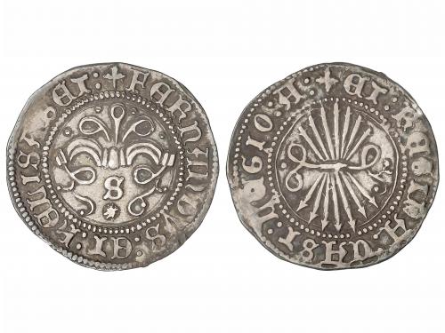 REYES CATÓLICOS. 1/2 Real. SEVILLA. Anv.: S / ; y 8 puntos .