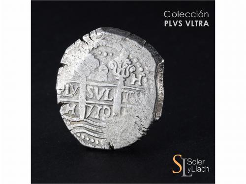 FELIPE V. 8 Reales. 1710. LIMA. H. 27,06 grs. Dos fechas vis