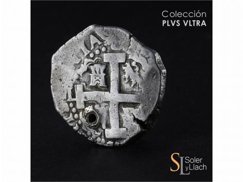 FELIPE V. 8 Reales. 1722. LIMA. M. 27,02 grs. Perforación. M