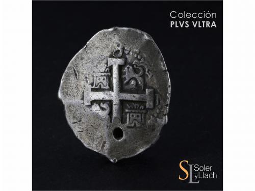 FELIPE V. 8 Reales. 1734. LIMA. N. 26,74 grs. Perforación. M