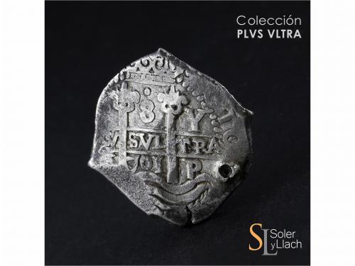FELIPE V. 8 Reales. 1701. POTOSÍ. Y. 26,92 grs. Perforación 