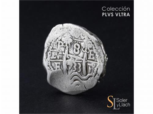 FELIPE V. 8 Reales. 1733. POTOSÍ. E. 26,41 grs. Dos fechas, 