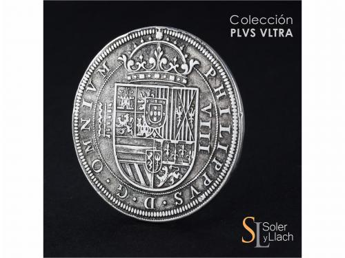 FELIPE II. 8 Reales. 1598. SEGOVIA. Anv.: OMNIVM. Acueducto 