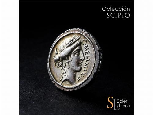 REPÚBLICA ROMANA. Denario. 56 a.C. MEMMIA. C. Memmius C.f. A