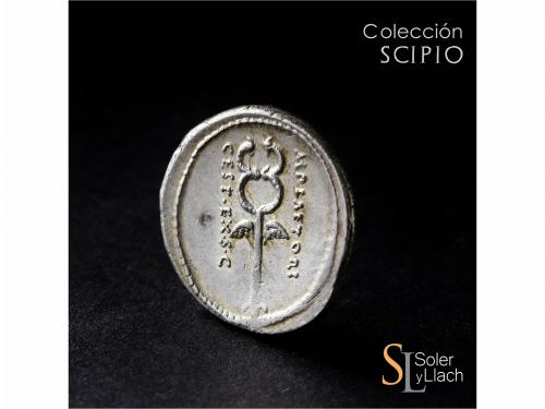 REPÚBLICA ROMANA. Denario. 69 a.C. PLAETORIA. M. Plaetorius 