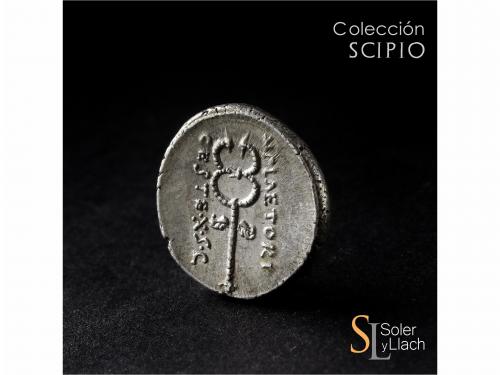 REPÚBLICA ROMANA. Denario. 69 a.C. PLAETORIA. M. Plaetorius 