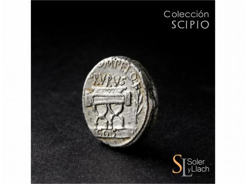 REPÚBLICA ROMANA. Denario. 54 a.C. POMPEIA. Q. Pompeius Rufu