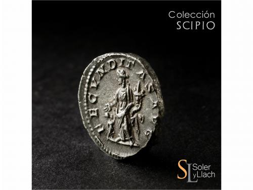 IMPERIO ROMANO. Denario. Acuñada el 223 d.C. JULIA MAESA. An