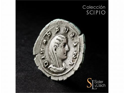 IMPERIO ROMANO. Denario. Acuñada el 235-236 d.C. PAULINA. An