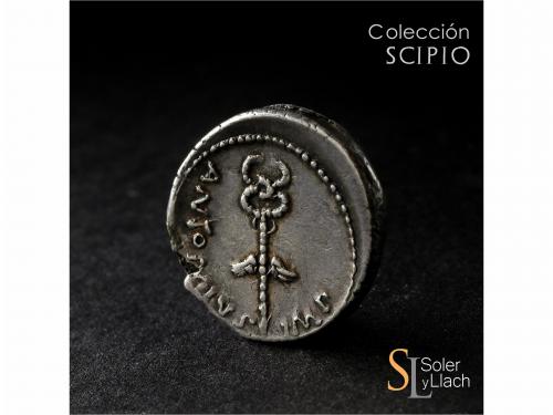 IMPERIO ROMANO. Denario. Acuñada el 40-39 a.C. OCTAVIO Y MAR