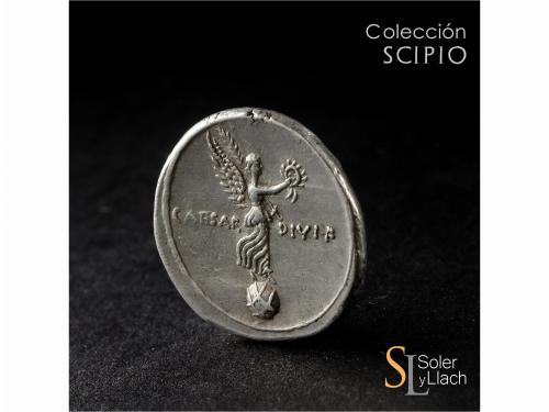 IMPERIO ROMANO. Denario. Acuñada el 32-29 a.C. OCTAVIO. Anv.