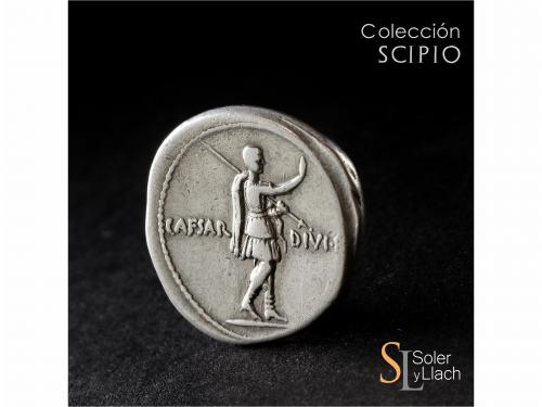 IMPERIO ROMANO. Denario. Acuñada el 32-29 a.C. OCTAVIO. Anv.