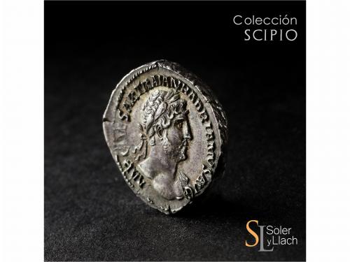 IMPERIO ROMANO. Denario. Acuñada el 119-122 d.C. ADRIANO. An