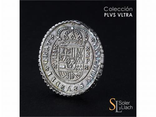 FELIPE V. 8 Reales. 1704. SEVILLA. P. 26,16 grs. Restos de b