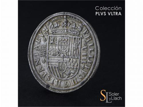 FELIPE II. 8 Reales. 1589 punto entre 15 y 89. SEGOVIA. Anv.