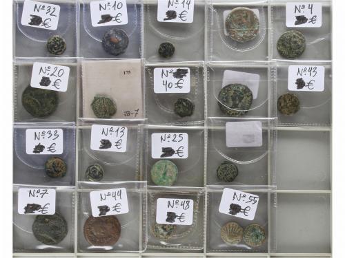 MONEDAS HISPÁNICAS. Lote 19 cobres. Restos final de colecció