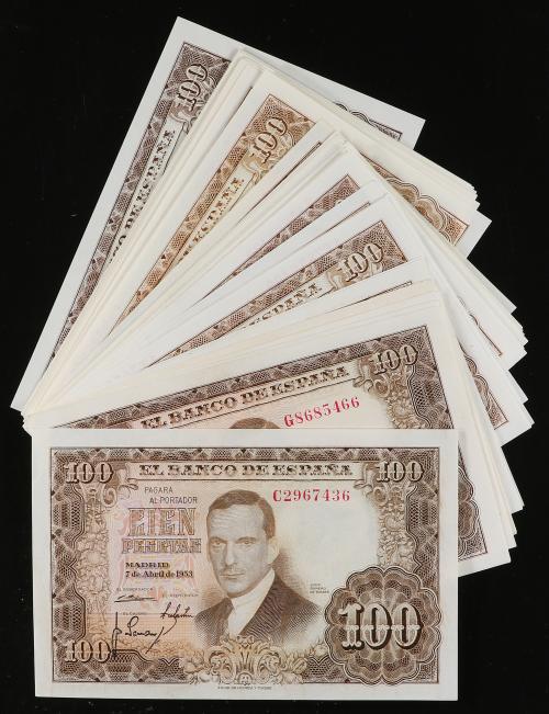 ESTADO ESPAÑOL. Lote 36 billetes 100 Pesetas. 7 Abril 1953. 