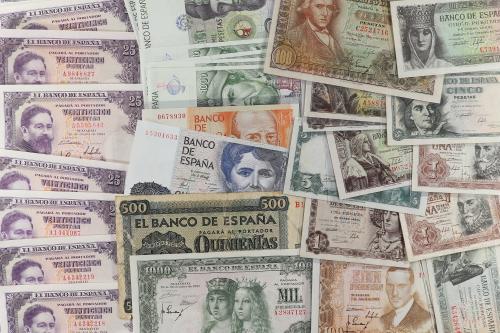 ESTADO ESPAÑOL. Lote 44 billetes 1 a 1.000 Pesetas. 1936 a 1