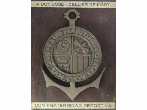 MEDALLAS ESPAÑOLAS. Lote 6 medallas. Siglo XX. Br y madera. 