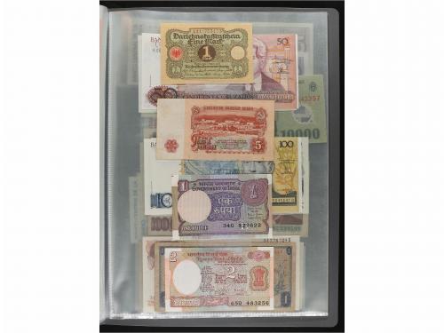 BILLETES EXTRANJEROS. Lote 218 billetes. Siglo XX. En 5 carp