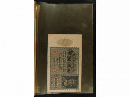 BILLETES EXTRANJEROS. Lote 218 billetes. Siglo XX. En 5 carp