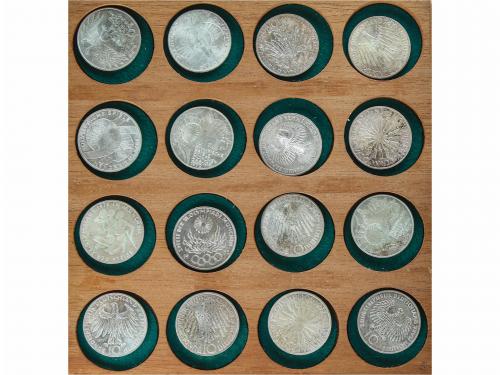 LOTES y COLECCIONES. Monetario con 121 monedas de plata. Mad