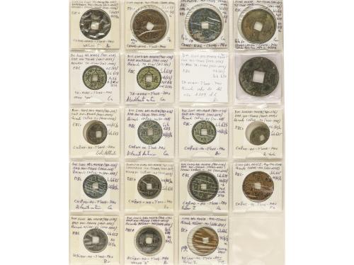 CHINA. Lote Más de 200 monedas. AE. Pequeña colección de mon